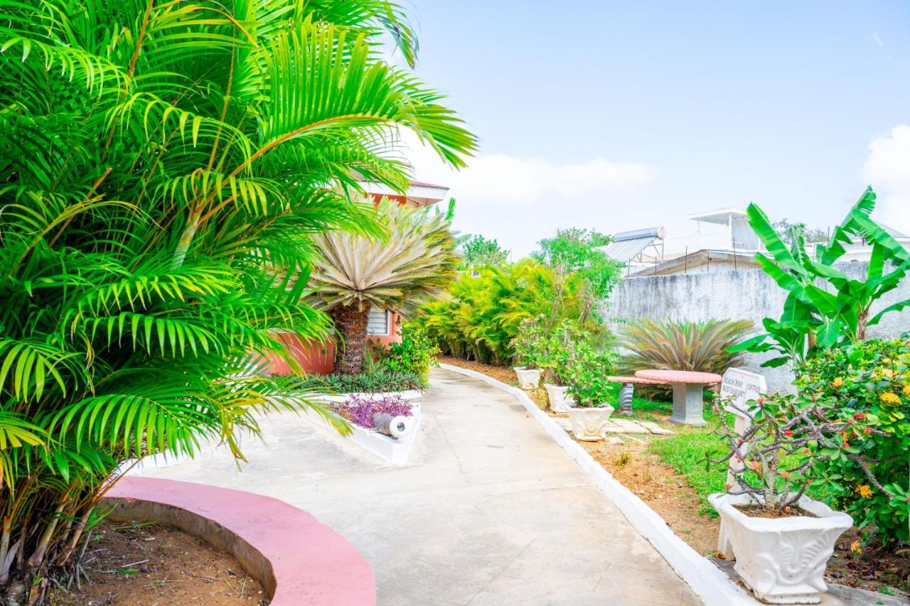 Shields Negril Villas Extérieur photo